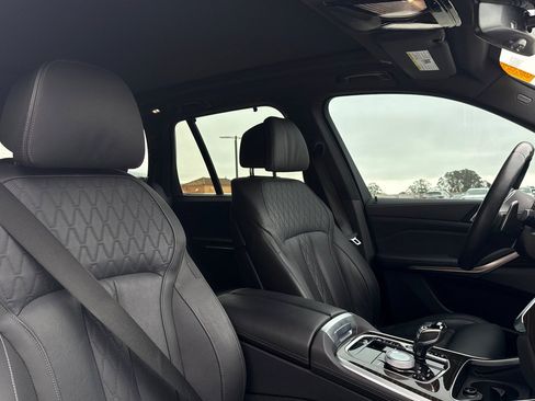 Used 2023 BMW X5 xDrive40i w/ Executive Package image 31