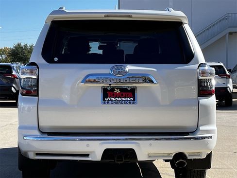 Used 2020 Toyota 4Runner Limited image 5