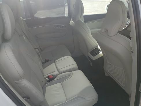 Used 2024 Volvo XC90 B6 Ultimate w/ Protection Package Premier AWD/4WD image 6