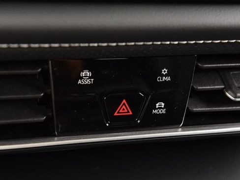 New 2026 Volkswagen Atlas Cross Sport SE AWD/4WD image 14