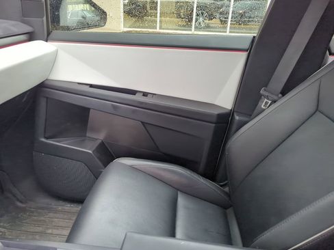 Used 2024 Tesla Cybertruck Cyberbeast image 13