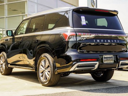 New 2026 INFINITI QX80 Pure AWD/4WD image 10