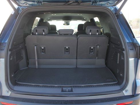 New 2026 Chevrolet Traverse LT w/ Enhanced Driving Package image 23