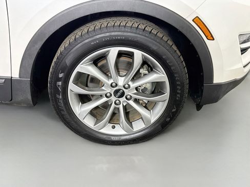 Used 2017 Lincoln MKC Select w/ Select Plus Package FWD image 32