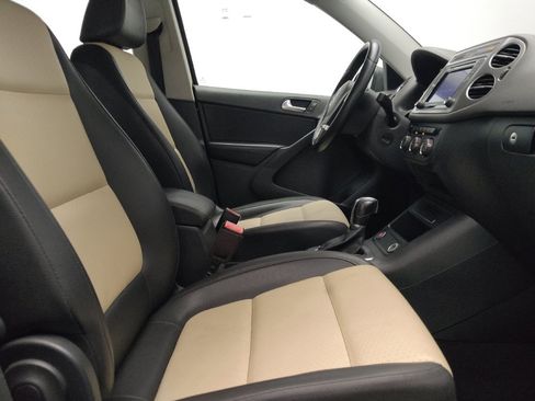 Used 2017 Volkswagen Tiguan S FWD image 21