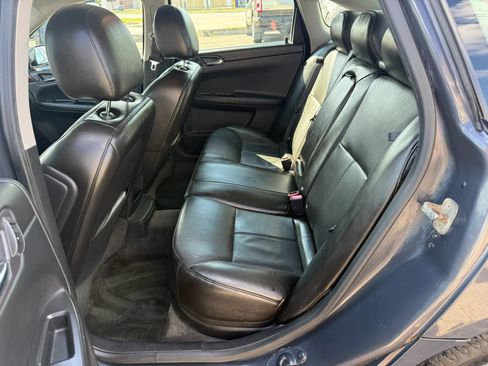 Used 2009 Chevrolet Impala LTZ FWD image 26