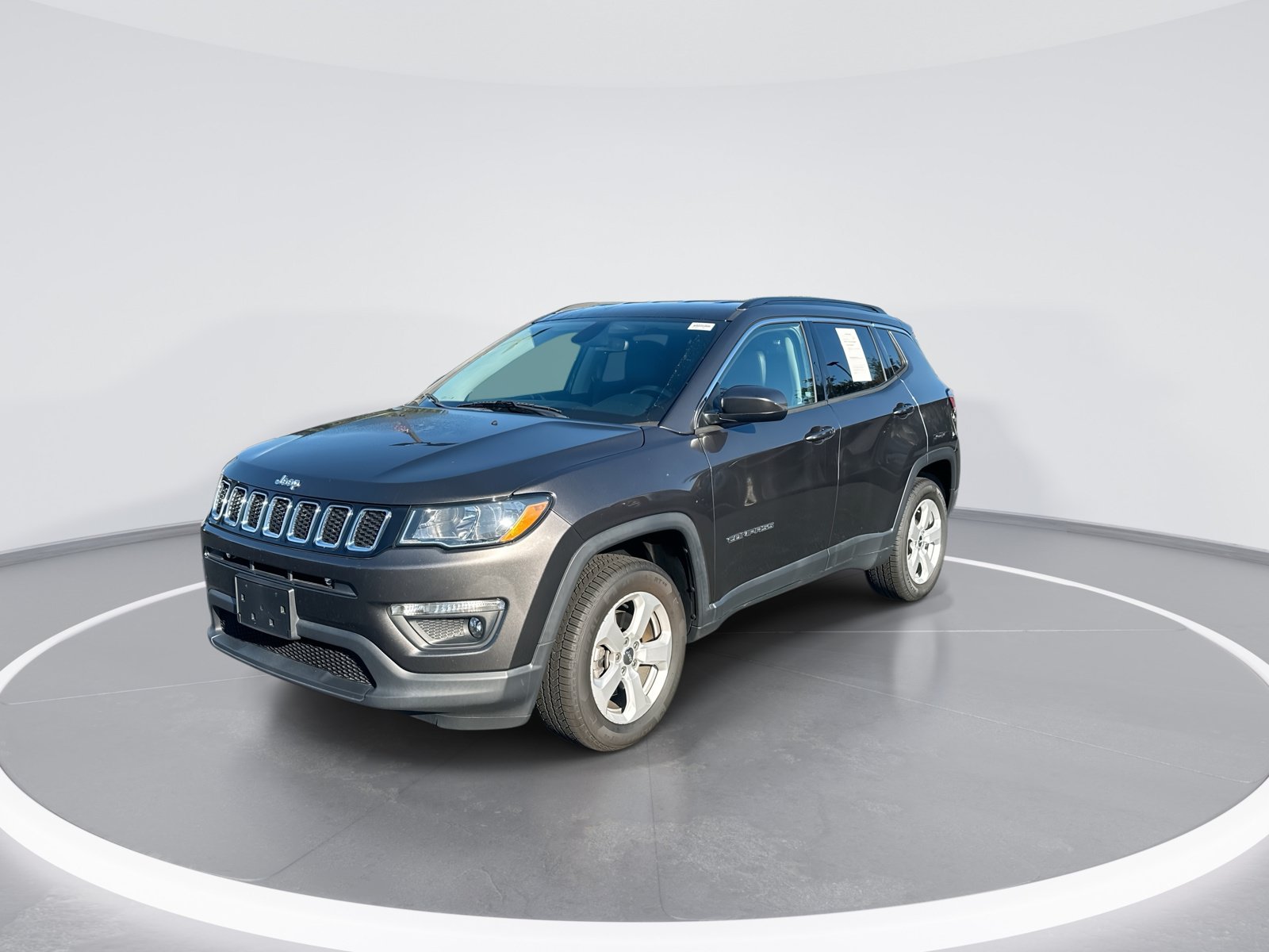 Used 2019 Jeep Compass Latitude w/ Cold Weather Group AWD/4WD image 5