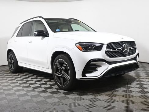 Used 2025 Mercedes-Benz GLE 350 4MATIC image 9