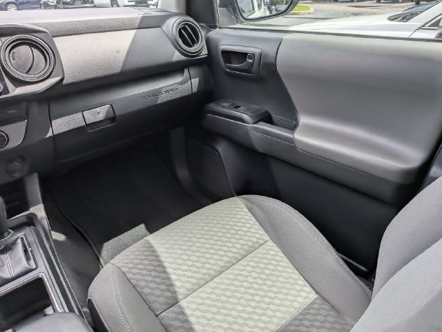 Used 2023 Toyota Tacoma SR AWD/4WD image 17