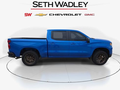 Used 2025 Chevrolet Silverado 1500 LT AWD/4WD image 8