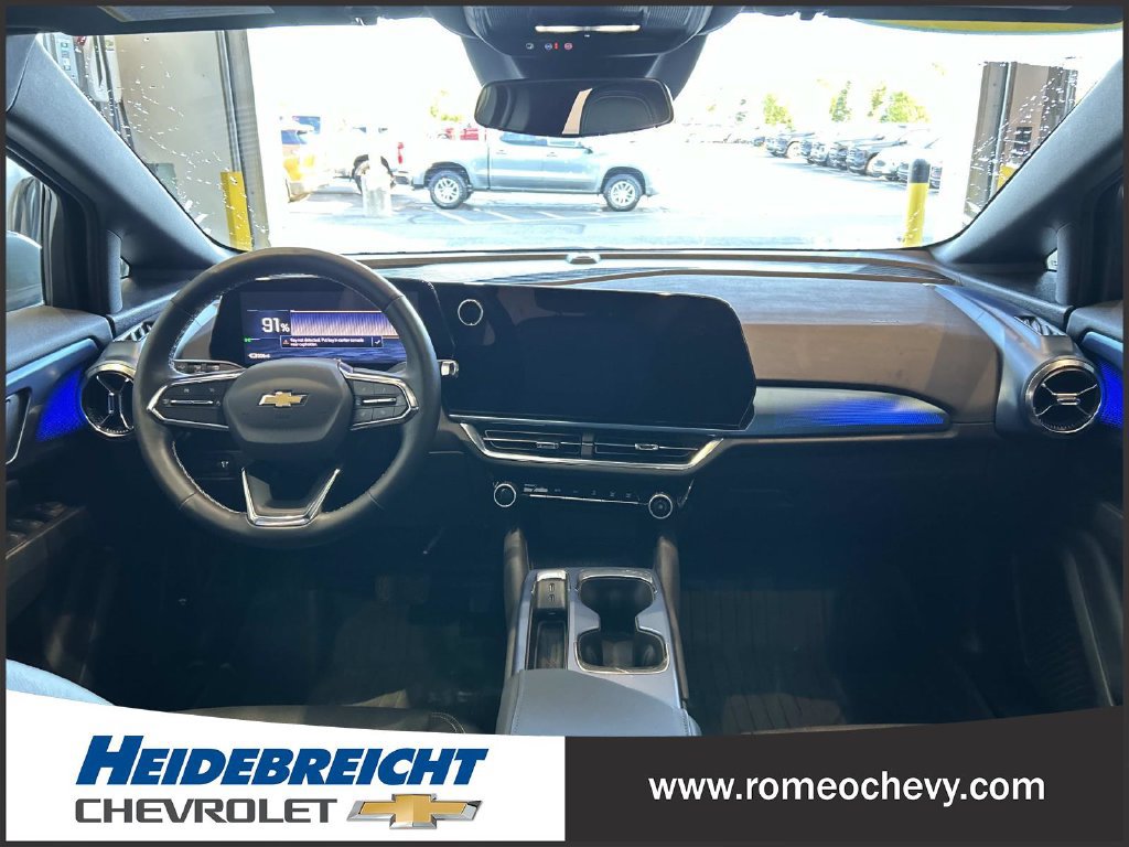 Used 2024 Chevrolet Equinox EV LT FWD image 16