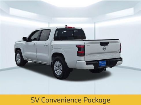 Used 2024 Nissan Frontier SV w/ SV Convenience Package RWD image 4