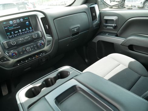 Used 2019 Chevrolet Silverado 1500 LT w/ All Star Edition AWD/4WD image 11