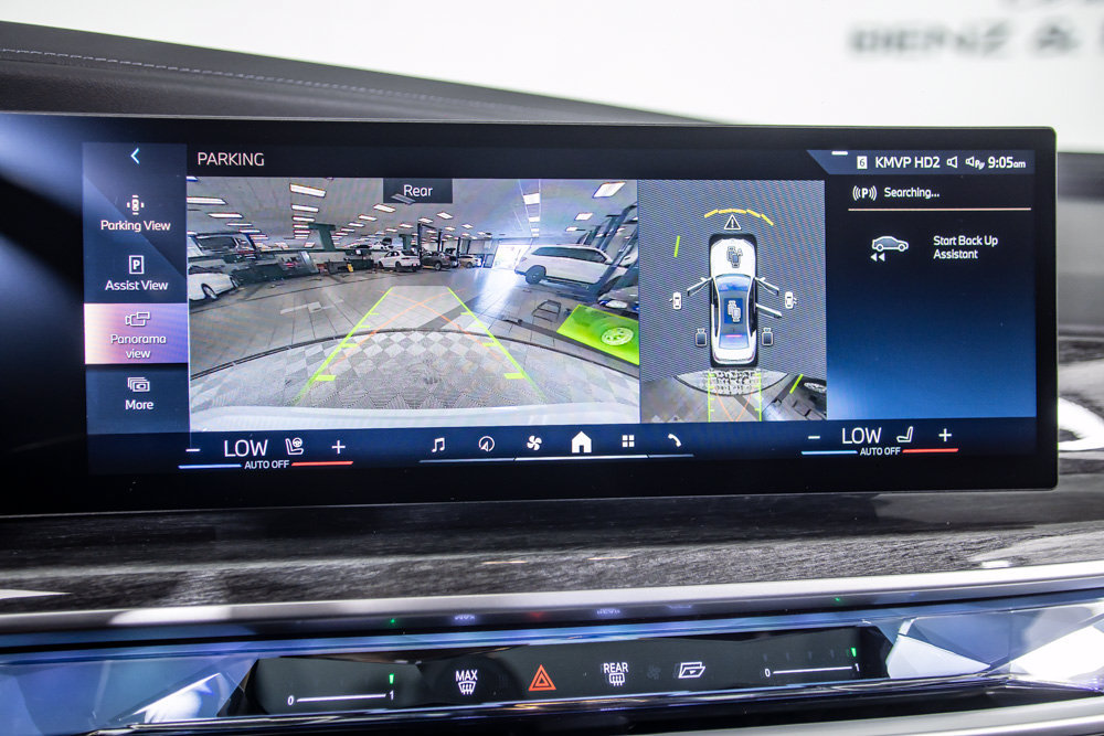 Used 2025 BMW 740i RWD image 28