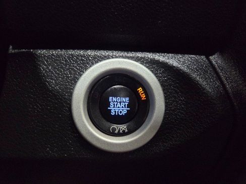 Used 2017 RAM 3500 Laramie Longhorn image 49