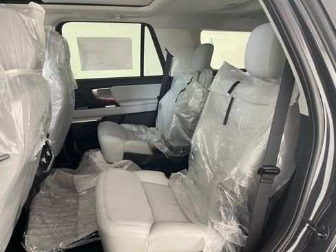 Used 2026 Ford Expedition Platinum w/ Driver's Package AWD/4WD image 14