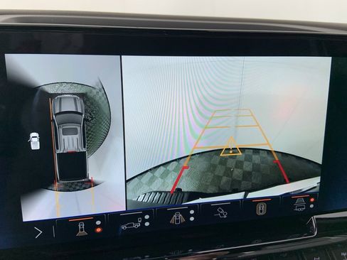 Used 2024 Chevrolet Silverado 1500 ZR2 w/ ZR2 Bison Edition image 7