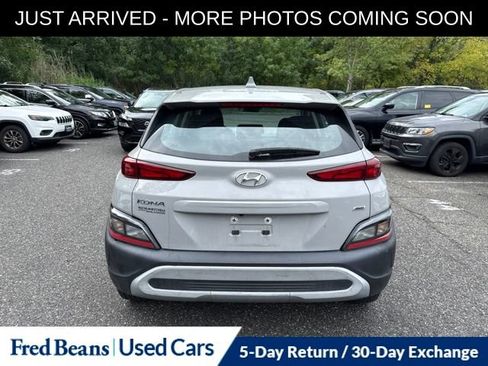 Used 2023 Hyundai Kona SE w/ Cargo Package AWD/4WD image 7