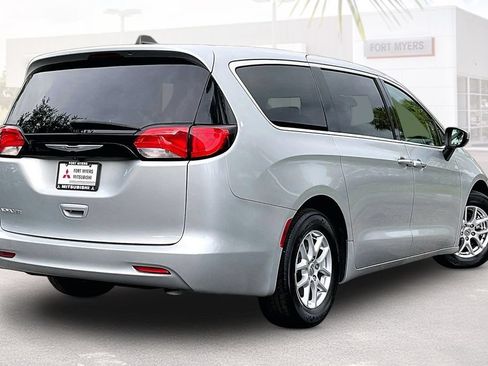 Used 2023 Chrysler Voyager LX FWD image 34