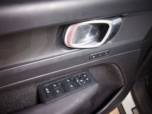 Certified 2023 Volvo XC40 Recharge Plus AWD/4WD image 11