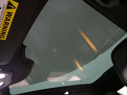 Used 2021 Polestar Polestar 2 w/ Performance Package image 31