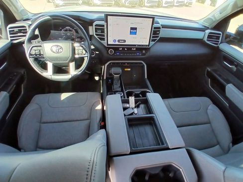Used 2024 Toyota Tundra Limited image 9
