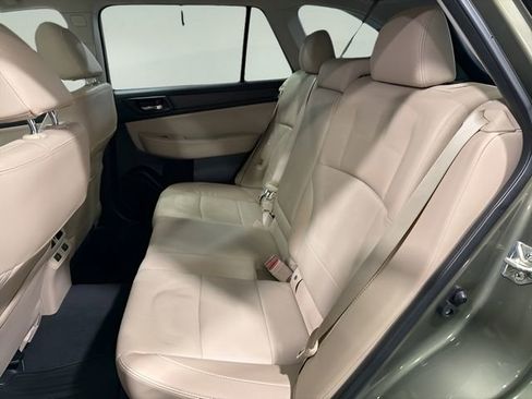 Used 2017 Subaru Outback 2.5i Limited image 32