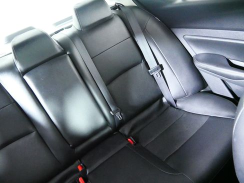 Used 2023 Nissan Altima 2.5 SL AWD/4WD image 14