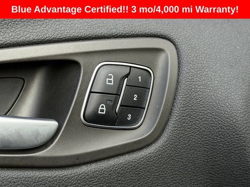 Used 2018 Ford Escape Titanium w/ Ford Safe & Smart Package AWD/4WD image 24