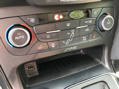 Used 2016 Ford Focus BEV image 29