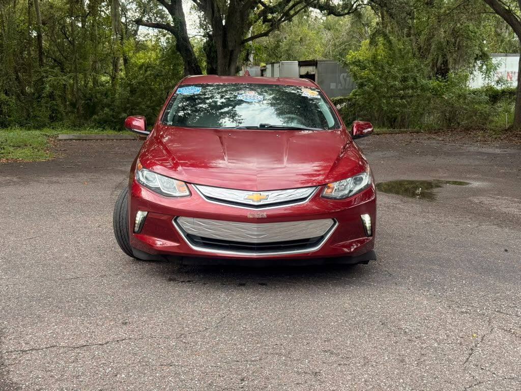 Used 2017 Chevrolet Volt LT w/ Comfort Package FWD image 2