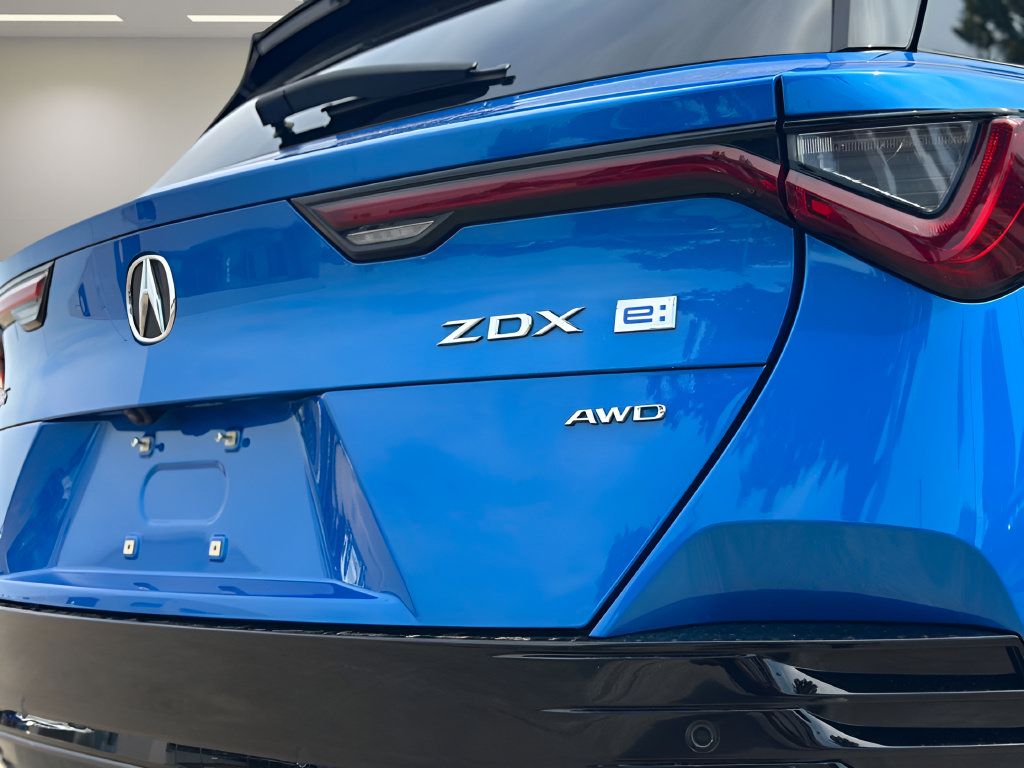 Used 2024 Acura ZDX Type S AWD/4WD image 28