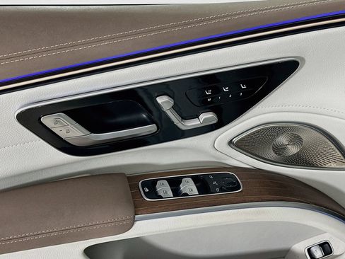 Used 2023 Mercedes-Benz EQS 580 4MATIC Sedan image 19