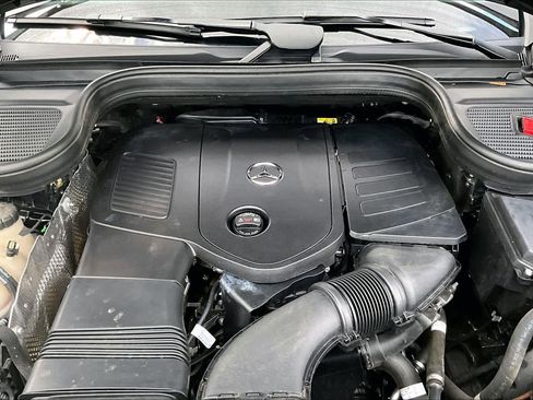 Used 2024 Mercedes-Benz GLE 350 4MATIC image 31