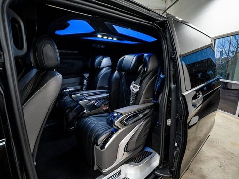 Used 2020 Mercedes-Benz Metris Passenger image 51