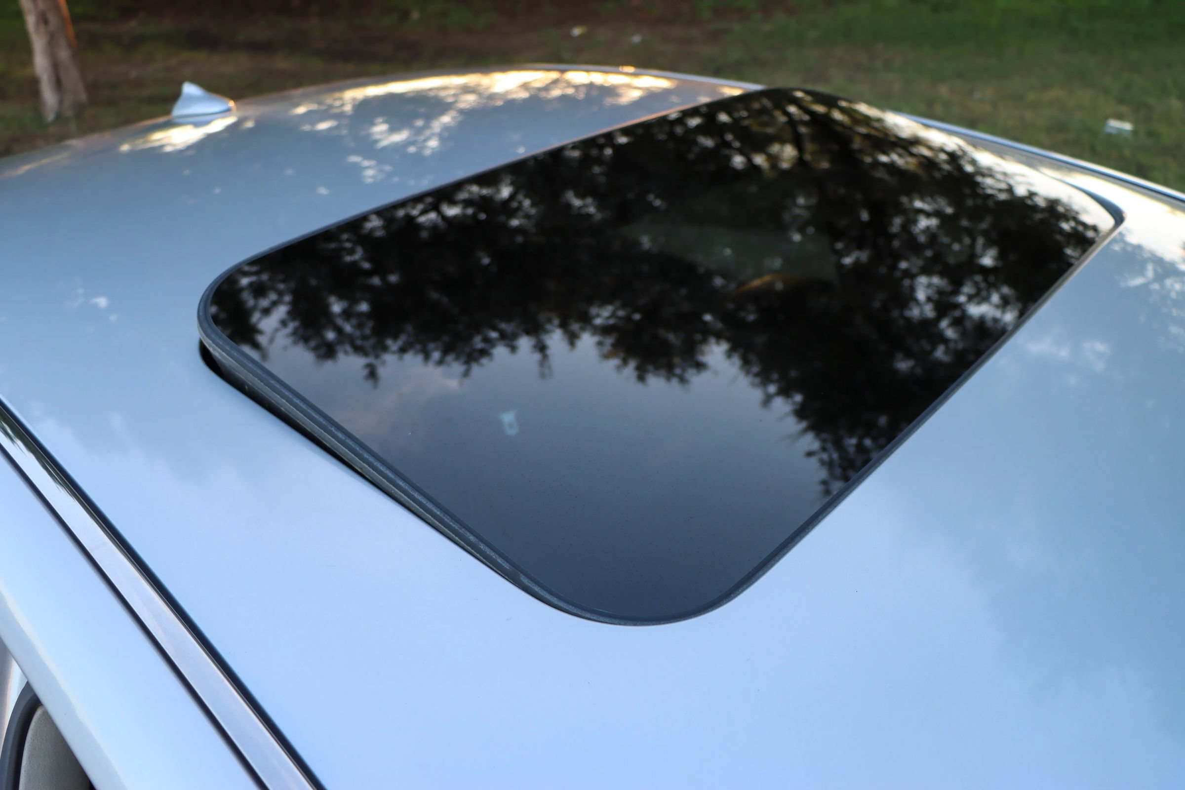 Used 2013 INFINITI M37 w/ Premium Pkg RWD image 9
