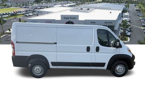 New 2026 RAM ProMaster 2500 w/ Convenience Group image 4
