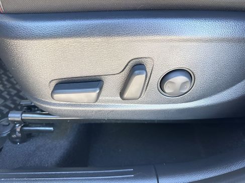 Used 2023 Kia Soul GT-Line w/ GT-Line Technology Package image 10