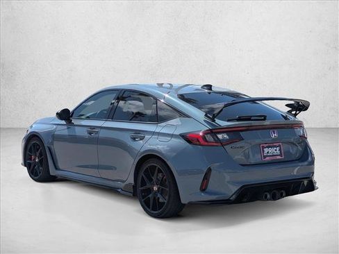 Used 2024 Honda Civic Type R image 8