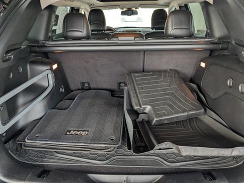 Used 2014 Jeep Cherokee Limited w/ Trailer Tow Group image 13