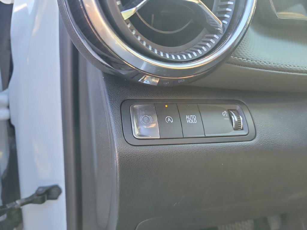 Used 2025 Chevrolet Equinox LT FWD image 26