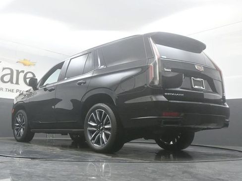 Used 2024 Cadillac Escalade Sport AWD/4WD image 5