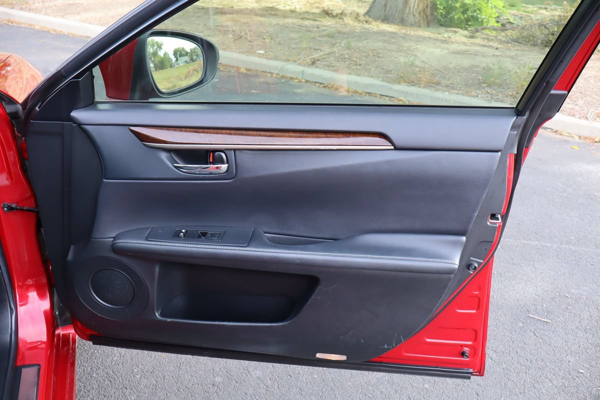 Used 2013 Lexus ES 350 w/ Premium Pkg FWD image 26