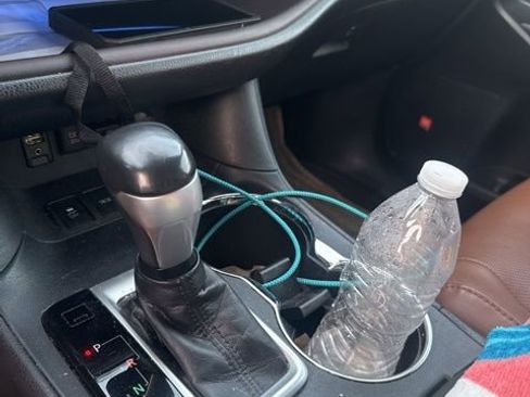 Used 2018 Toyota Highlander Limited image 10