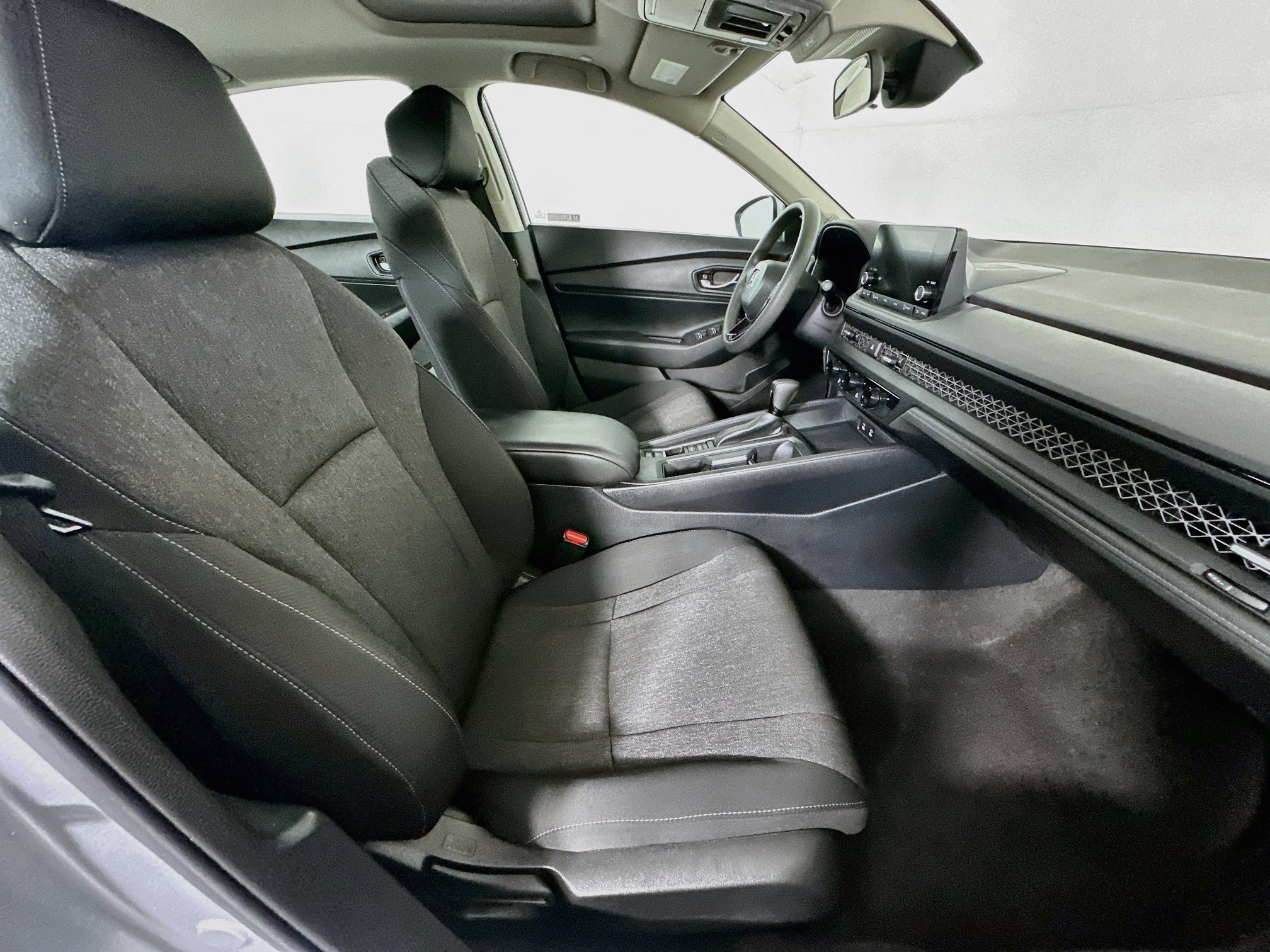 Used 2024 Honda Accord EX image 29