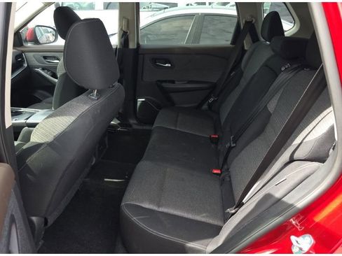 Used 2023 Nissan Rogue SV image 24