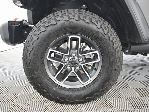 Used 2021 Jeep Gladiator Mojave image 12