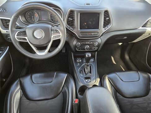 Used 2022 Jeep Cherokee Latitude image 16