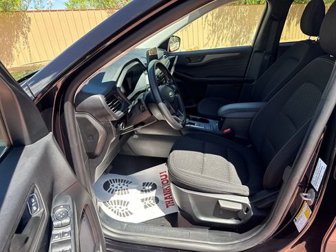 Certified 2025 Ford Escape Active AWD/4WD image 12