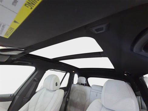 Certified 2023 BMW X5 sDrive40i w/ Executive Package image 25